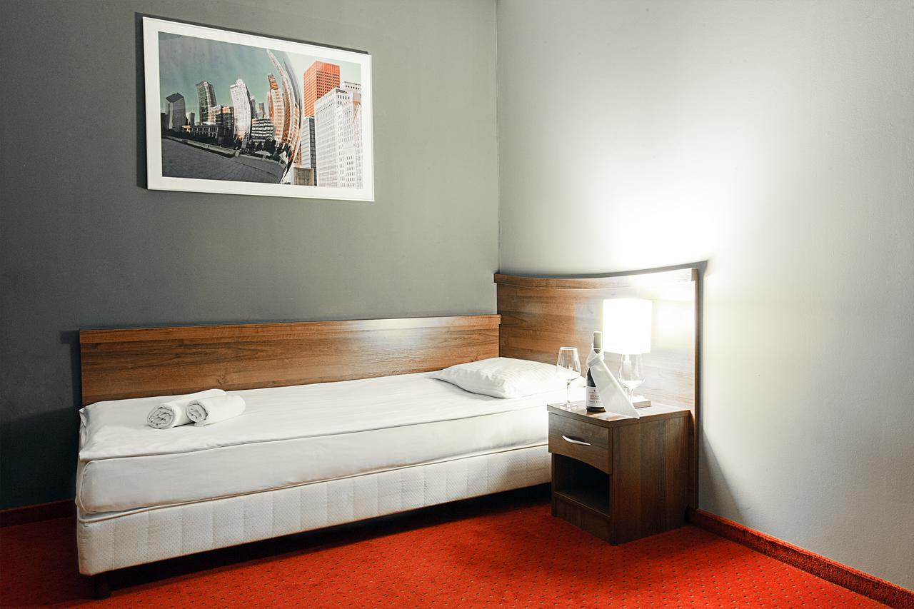 M Hotel Lodž Exteriér fotografie