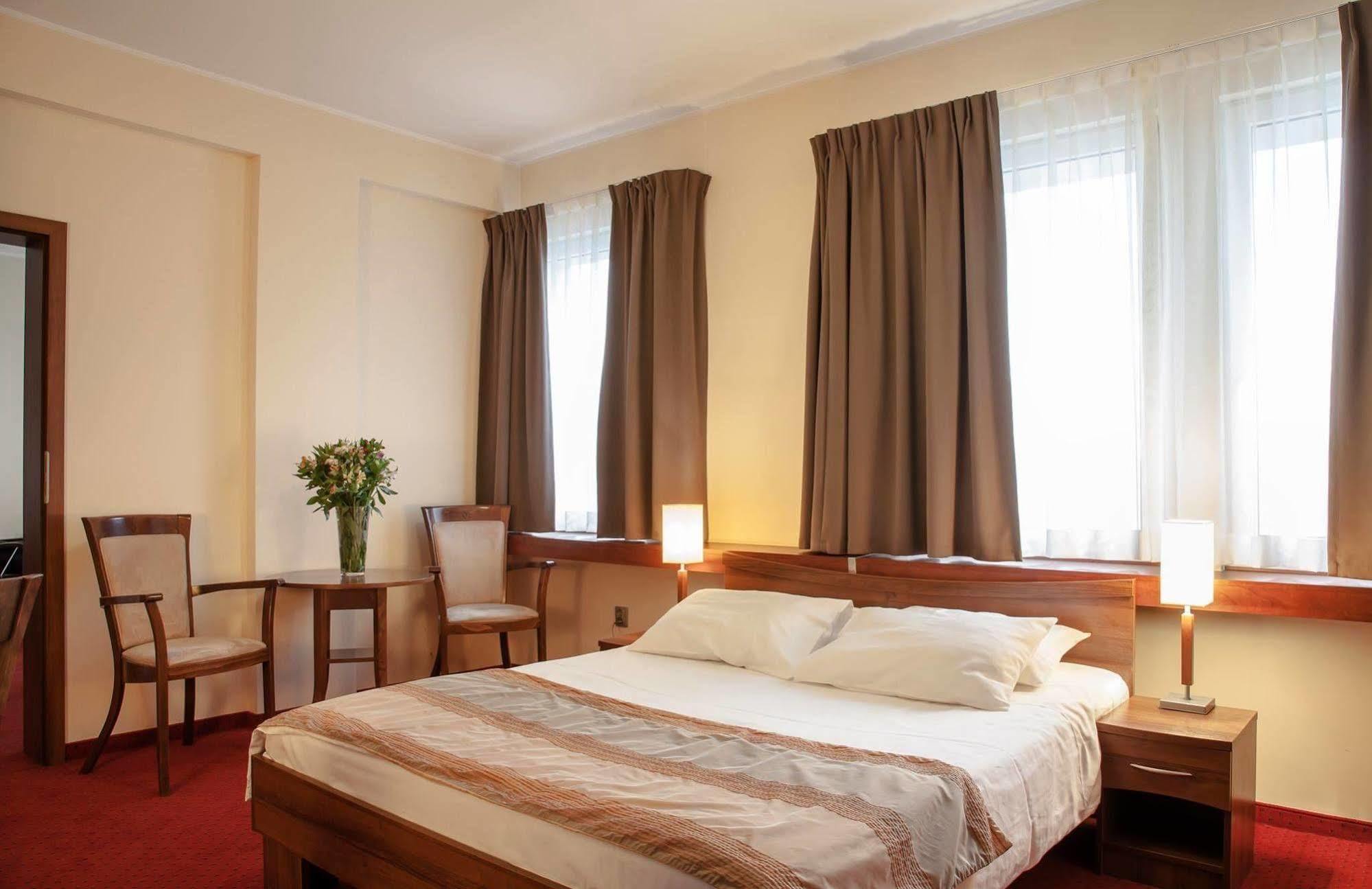 M Hotel Lodž Exteriér fotografie